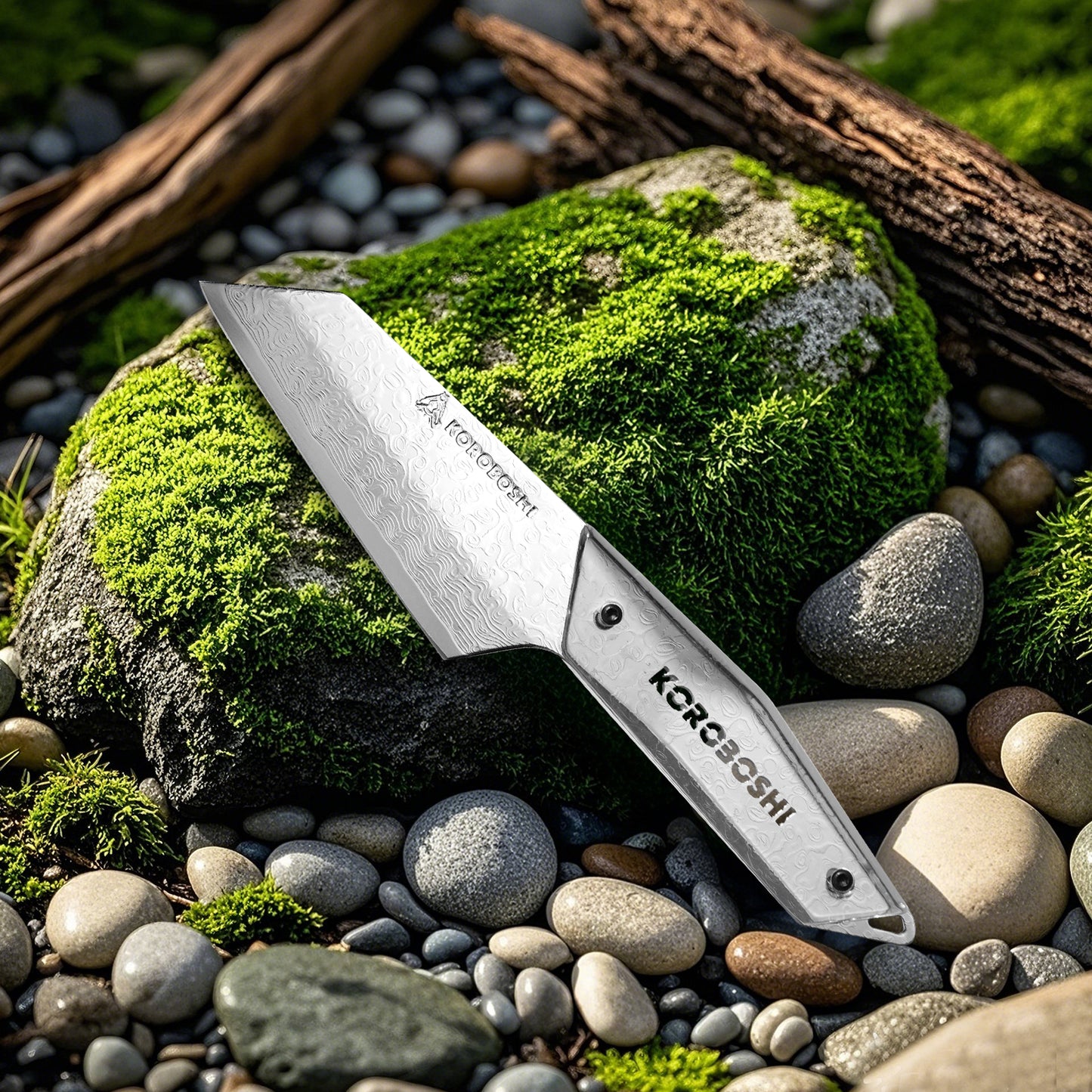 Koroboshi Special Edition Transparent Kiritsuke Knife – AUS-10 Core, Etched Finish Details: Damascus-style pattern · Travel-ready design · Detachable translucent handle · Sheath & gift box included